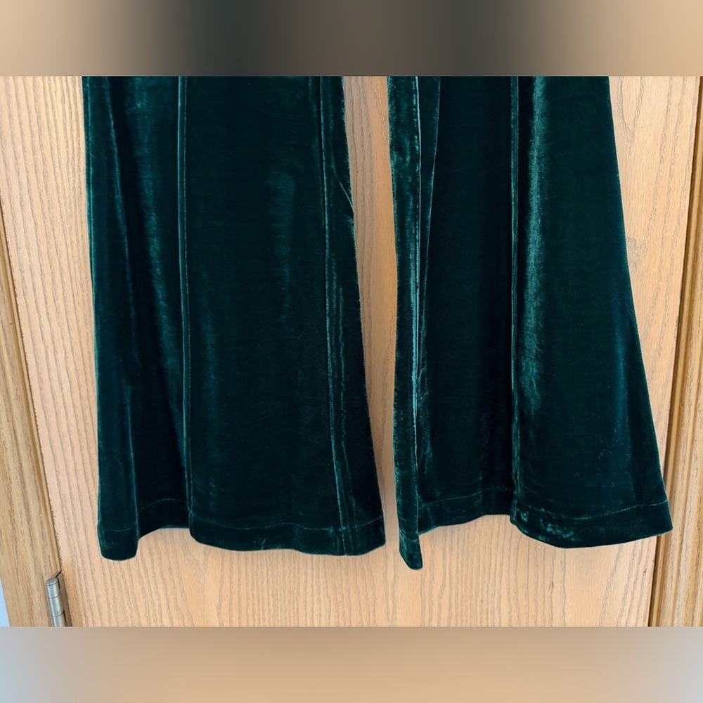 A. CALIN EUC Vintage-Inspired Green Velvet Wide-Leg Flare High Rise Pants Size S - Picture 5 of 11